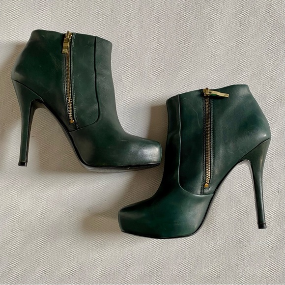 House of Harlow HoH “Leslie” Dark Green Boho leather Booties. - Picture 2 of 9